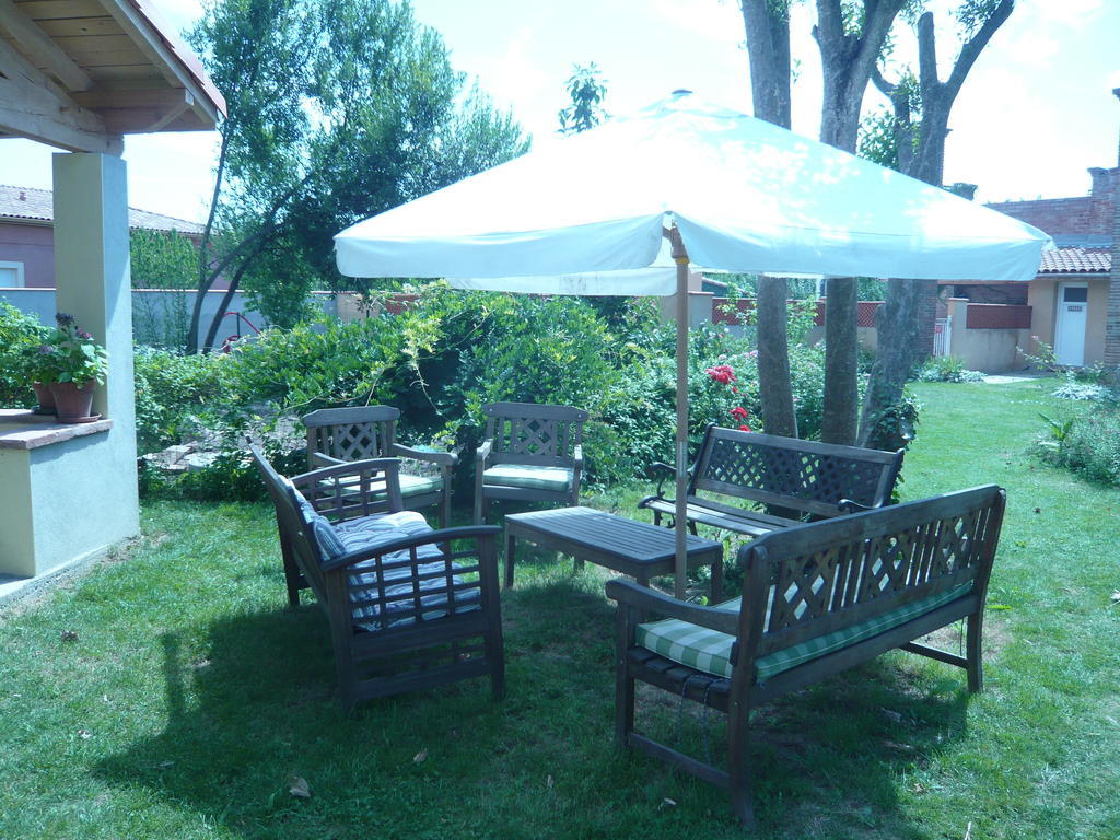 Le Soubiran Bed and Breakfast Berat Eksteriør billede